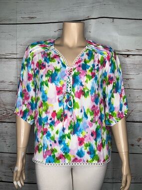Zac & Rachel Woman NWT Size 1X Floral Watercolor Print Lace Trim Blouse Top
